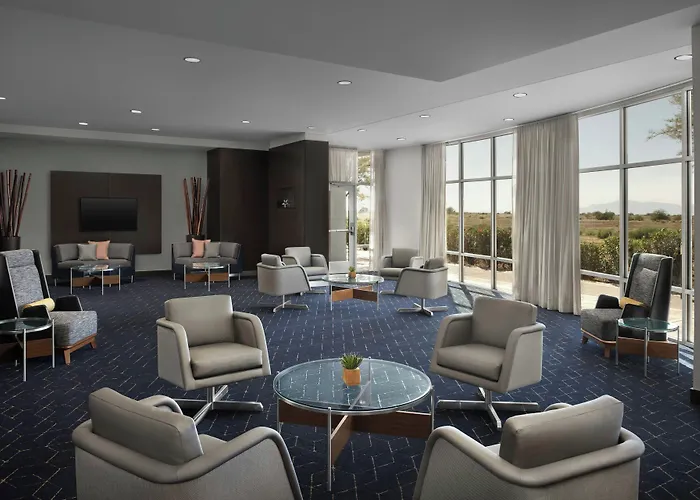 Courtyard Phoenix Chandler/fashion Center Hotel 3*